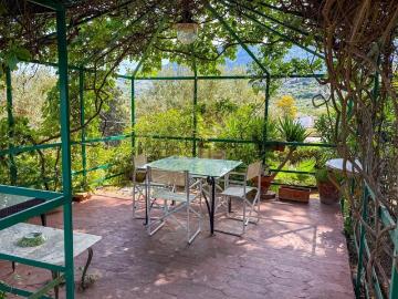 Case e ville in vendita di 151 m² in Via Salina