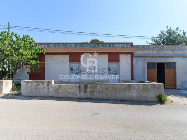 Case e ville in vendita di 151 m² in Via Vanella 39