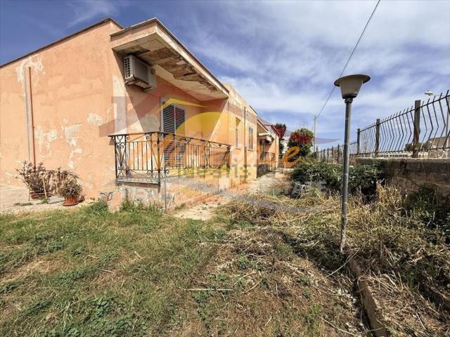 Case e ville in vendita di 151 m² in Viale Edoardo Garrone