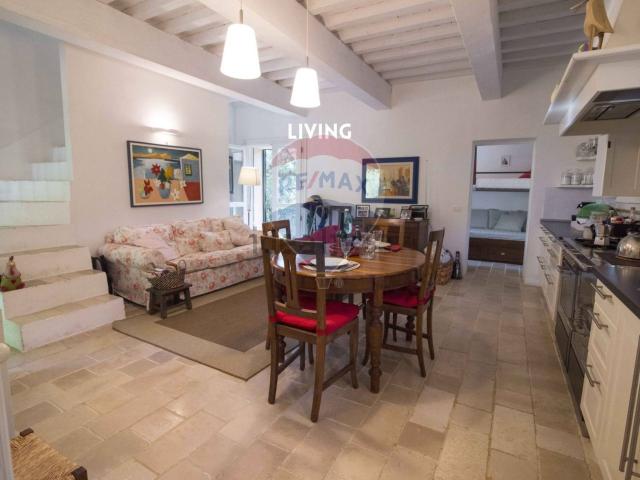 Case e ville in vendita di 151 m² in Strada delle Cerbaie
