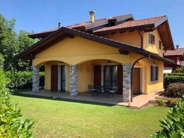 Case e ville in vendita di 152 m²