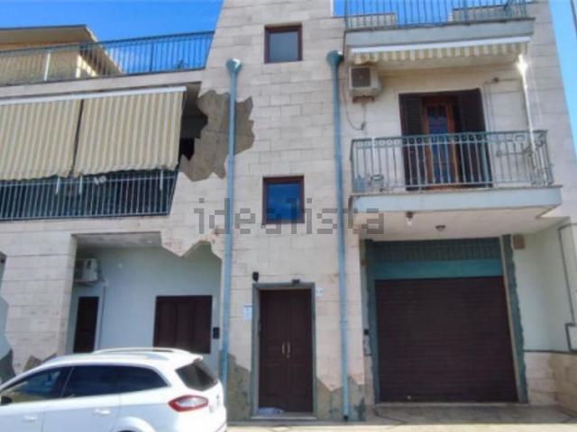 Case e ville in vendita di 152 m² in Via Europa