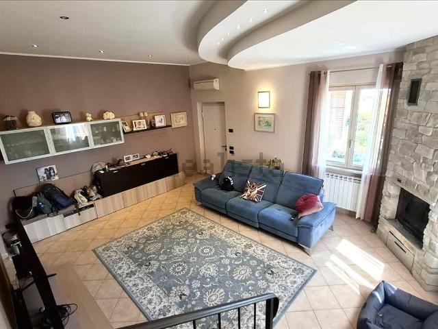 Case e ville in vendita di 153 m²