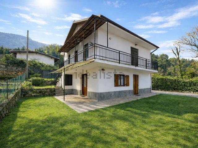 Case e ville in vendita di 153 m²