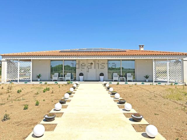 Case e ville in vendita di 153 m²