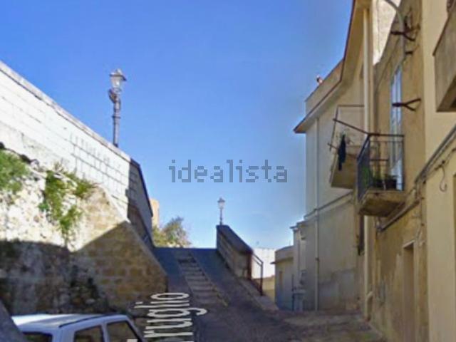 Case e ville in vendita di 153 m² in Via Giuliano Truglio