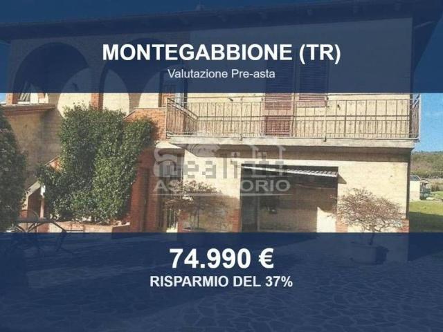 Case e ville in vendita di 153 m² in Via Madonna delle Grazie, 28
