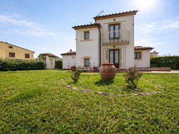 Case e ville in vendita di 154 m² in Via Antonio Gramsci, 776