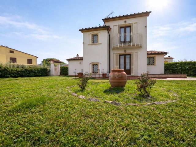 Case e ville in vendita di 154 m² in Via Antonio Gramsci, 776