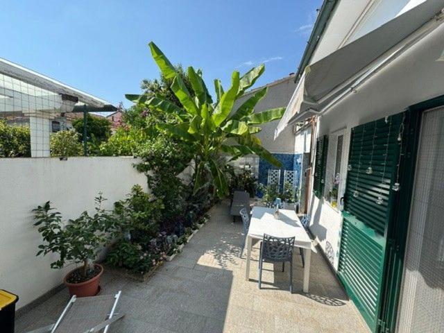 Case e ville in vendita di 154 m² in Via Giovanni Pascoli