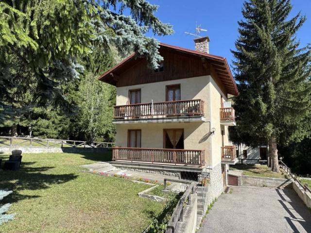 Case e ville in vendita di 155 m²