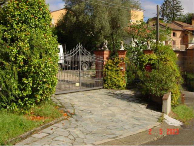 Case e ville in vendita di 155 m² in Via Commendator Michele Thea