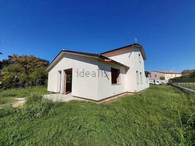 Case e ville in vendita di 155 m² in Via Carlo Alberto dalla Chiesa