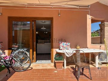 Case e ville in vendita di 155 m² in Via Mar di Bering, 34