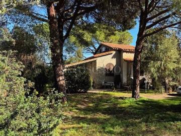 Case e ville in vendita di 155 m² in Viale Nora