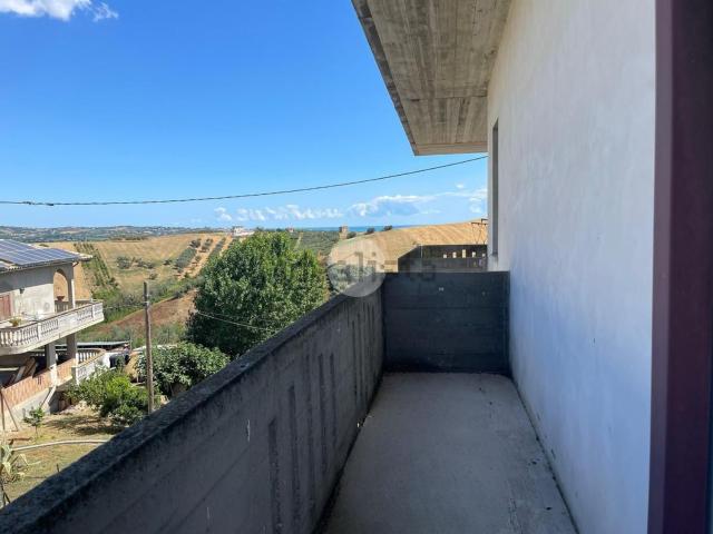 Case e ville in vendita di 155 m² in Contrada Colle Vraddo