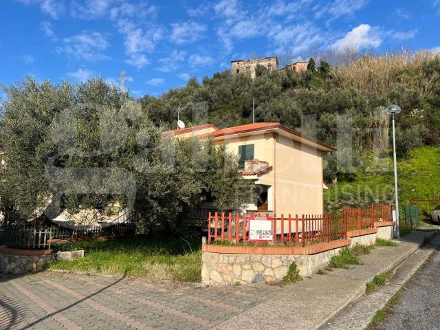 Case e ville in vendita di 155 m² in Località Acquavona