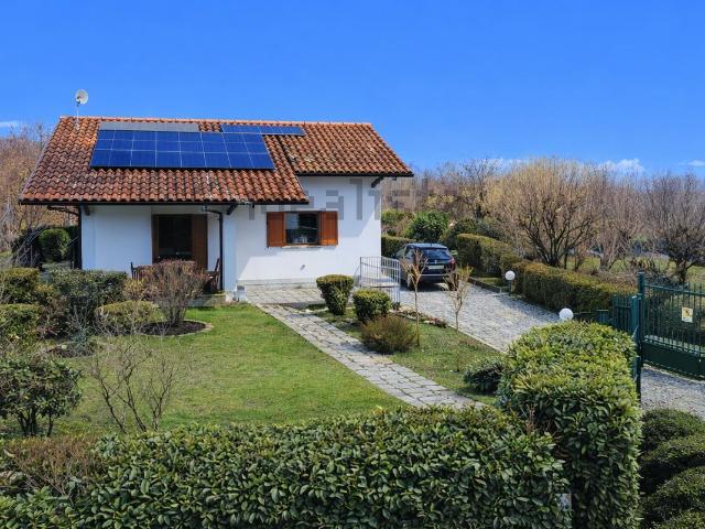 Case e ville in vendita di 155 m² in Strada Villar Basso, 17