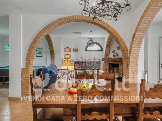 Case e ville in vendita di 156 m²