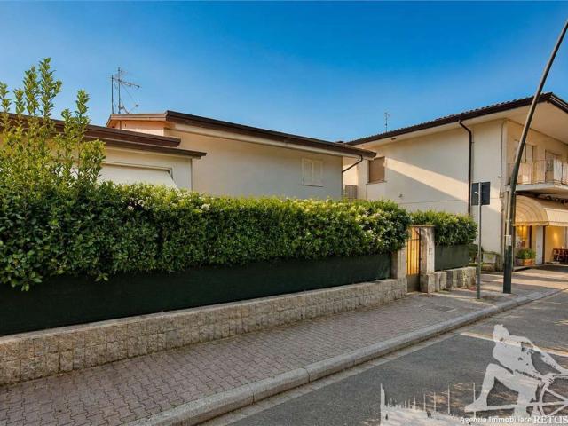 Case e ville in vendita di 156 m²
