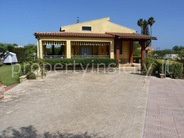 Case e ville in vendita di 156 m²