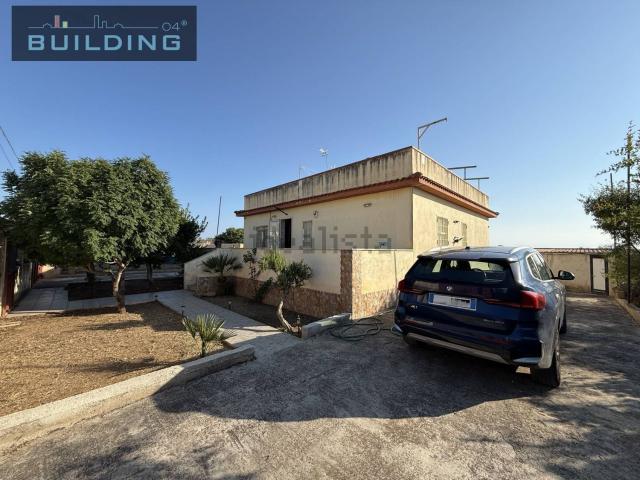 Case e ville in vendita di 156 m² in Via 120, 7