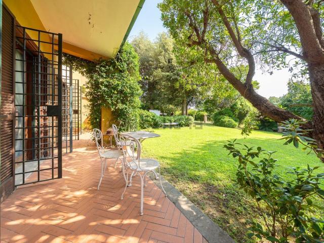 Case e ville in vendita di 156 m² in Via Guado Tufo, 27