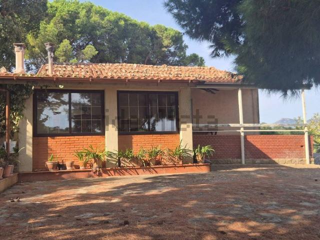 Case e ville in vendita di 156 m² in Strada Provinciale 130