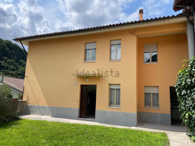Case e ville in vendita di 157 m²