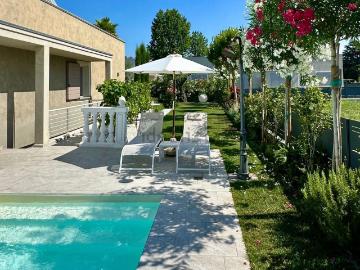 Case e ville in vendita di 157 m² in Via Bottego