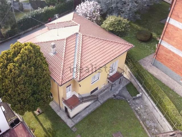 Case e ville in vendita di 157 m² in Via Donatori di Sangue, 14