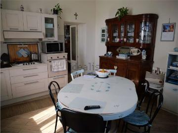 Case e ville in vendita di 158 m² in Via Cavour