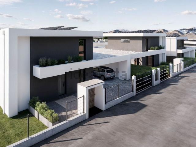 Case e ville in vendita di 158 m² in Via Borgoticino