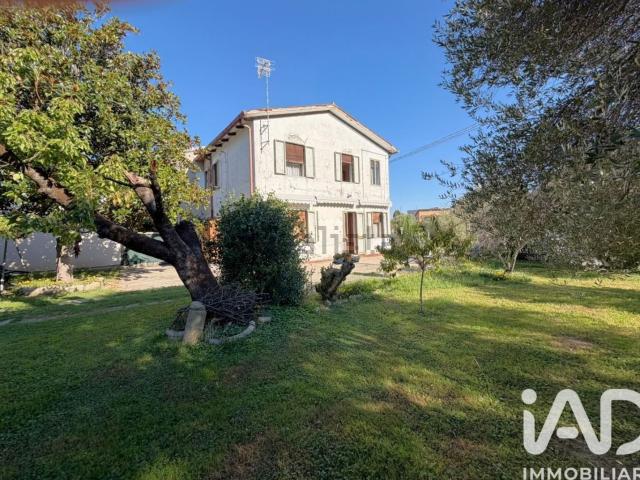 Villetta bifamiliare in vendita di 158 m² in Via Elisea