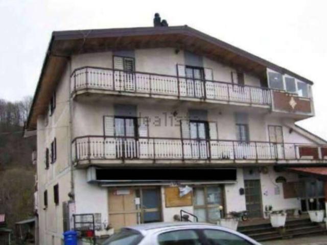Case e ville in vendita di 158 m² in Via Provinciale