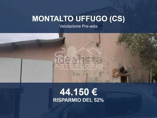 Case e ville in vendita di 159 m² in Via Giacomo Leopardi, 5