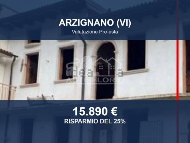 Case e ville in vendita di 159 m² in Via Salvadori