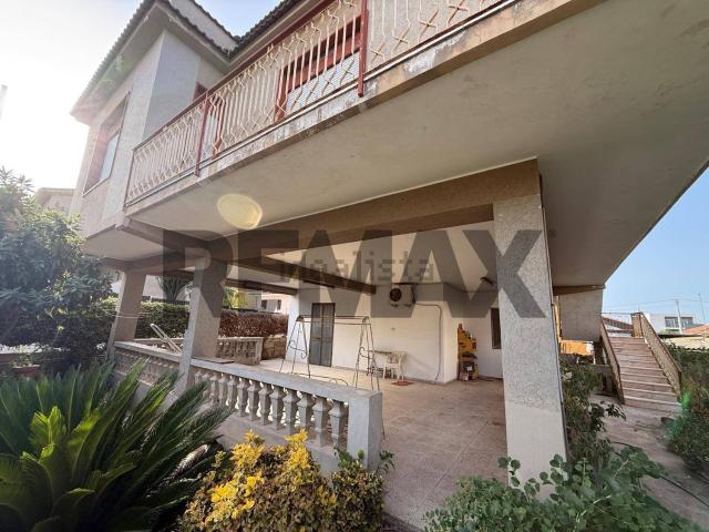 Case e ville in vendita di 159 m² in Via Taro, 12