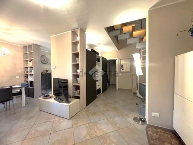 Case e ville in vendita di 159 m² in Via Viazza, 2