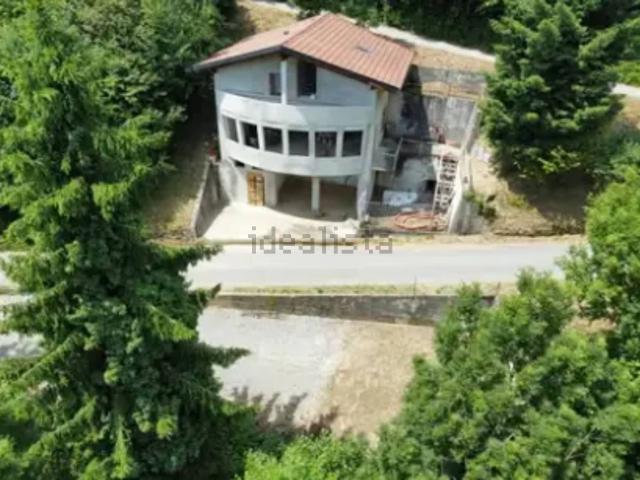 Case e ville in vendita di 160 m²