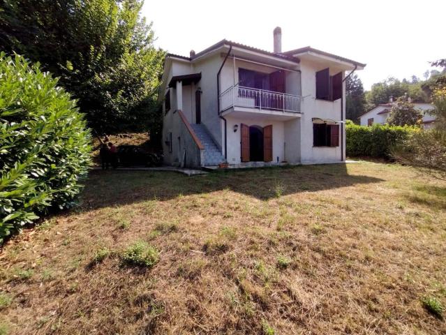 Case e ville in vendita di 160 m²
