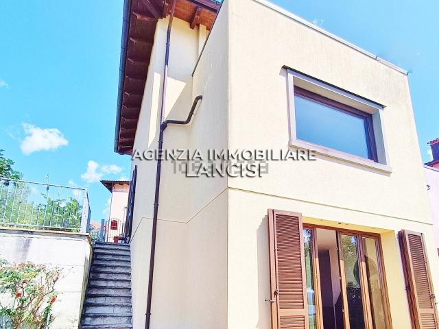 Case e ville in vendita di 160 m²