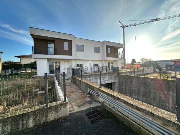 Case e ville in vendita di 160 m²