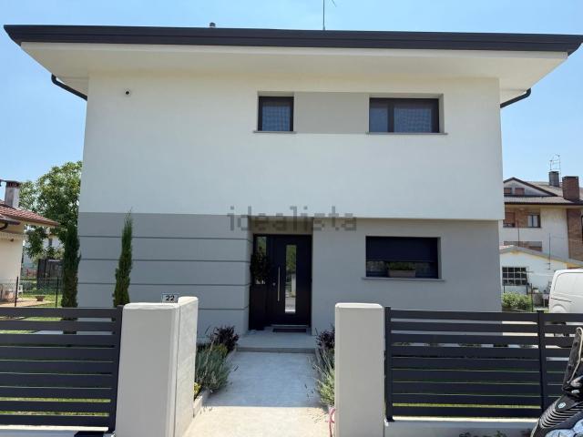 Case e ville in vendita di 160 m²