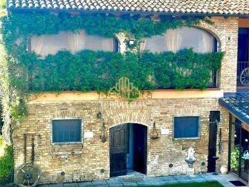 Case e ville in vendita di 160 m²