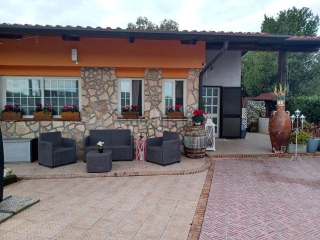 Case e ville in vendita di 160 m²