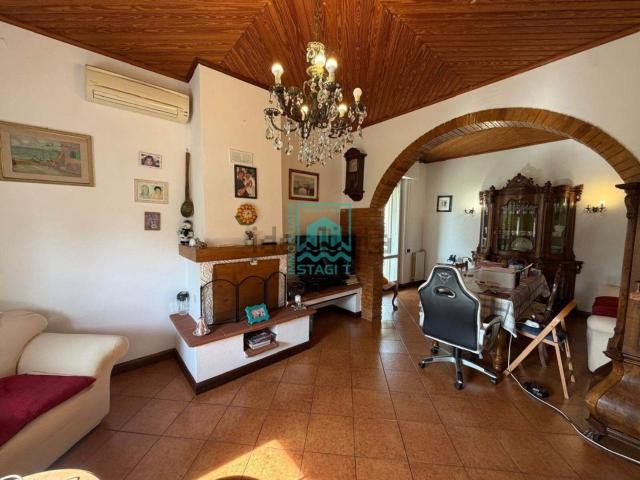 Case e ville in vendita di 160 m²