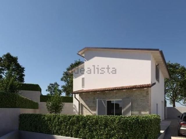 Case e ville in vendita di 160 m² in Via A. Diaz, 53034