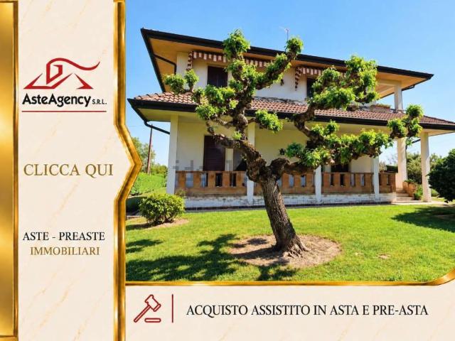 Villetta bifamiliare in vendita di 160 m² in Via Agostin Ferrin, 3