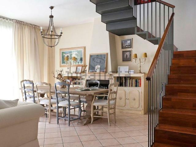 Case e ville in vendita di 160 m² in Via Alfonso Capecelatro, 47